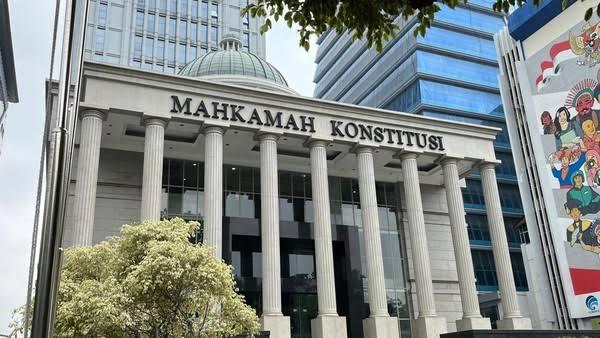MK Hapus Pasal Penghinaan Pemerintah dan Lembaga Negara dalam KUHP
